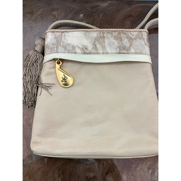 Accents by Sharif Vintage Crossbody Leather Purse Flower - Picture 10 of 16